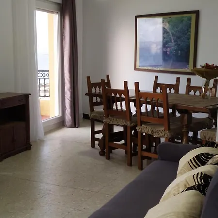 El Crisol, Bonito Con Playa Vilanova de Arousa